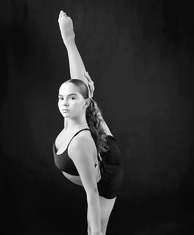 LARA SOLOMBRINO
